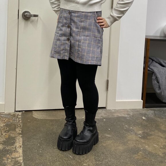 ASOS DESIGN Arlo premium leather chunky chelsea boots in black - Picture 2 of 6